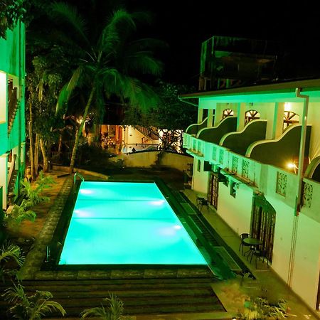 Prince Beach Hotel Bentota Bagian luar foto