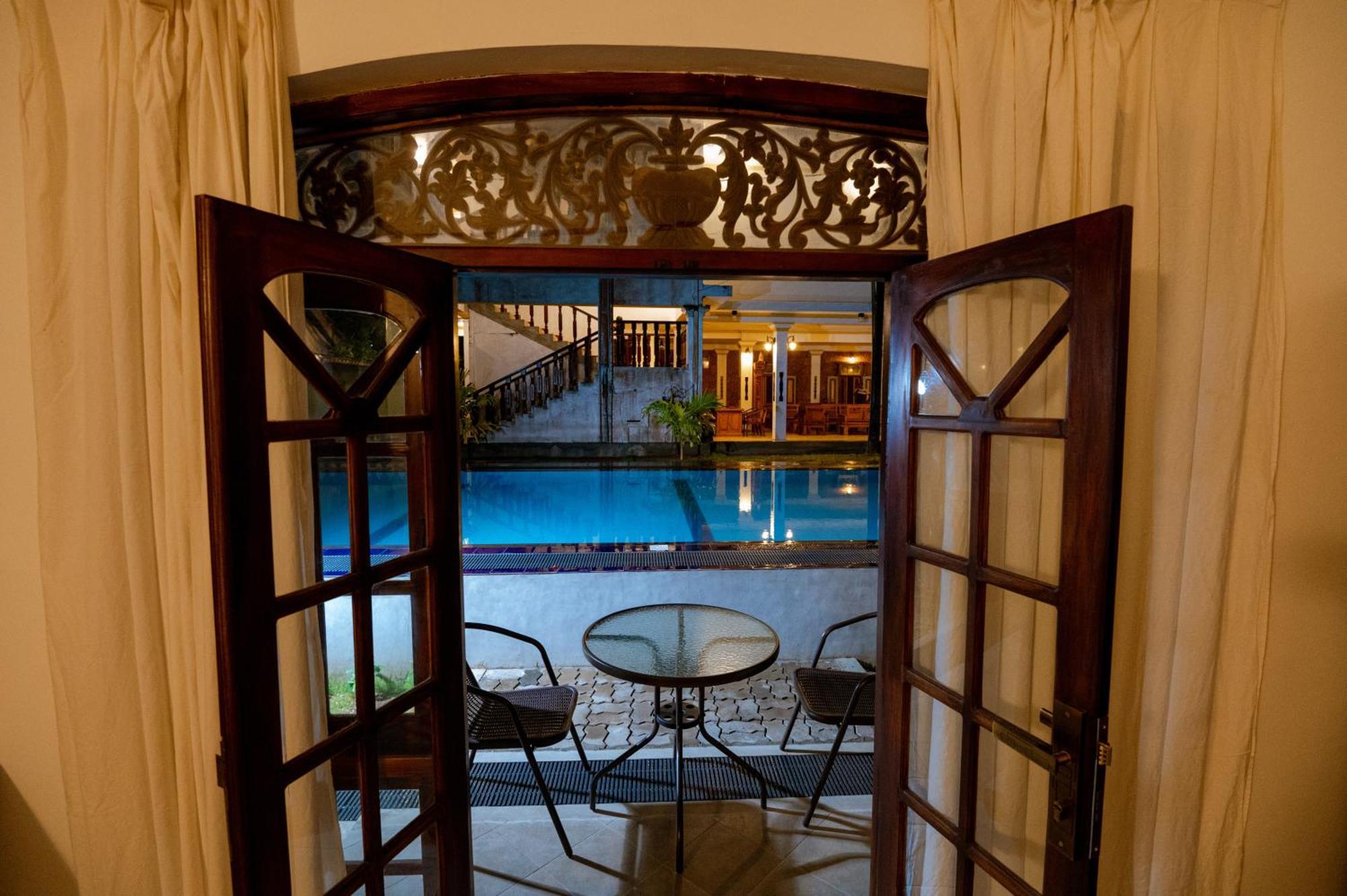 Prince Beach Hotel Bentota Bagian luar foto