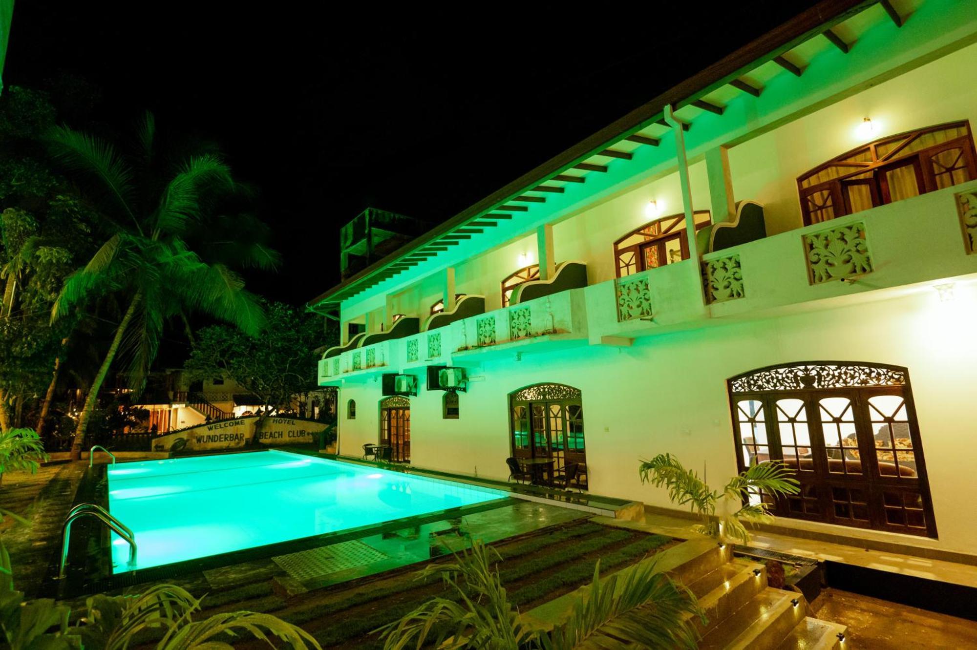 Prince Beach Hotel Bentota Bagian luar foto