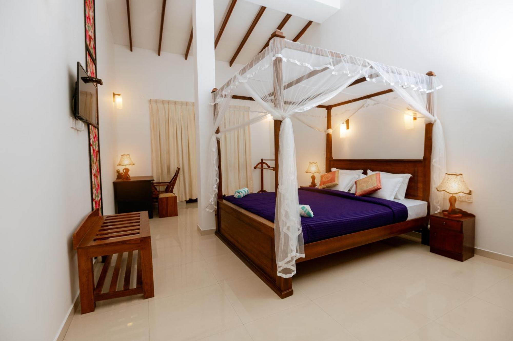 Prince Beach Hotel Bentota Bagian luar foto