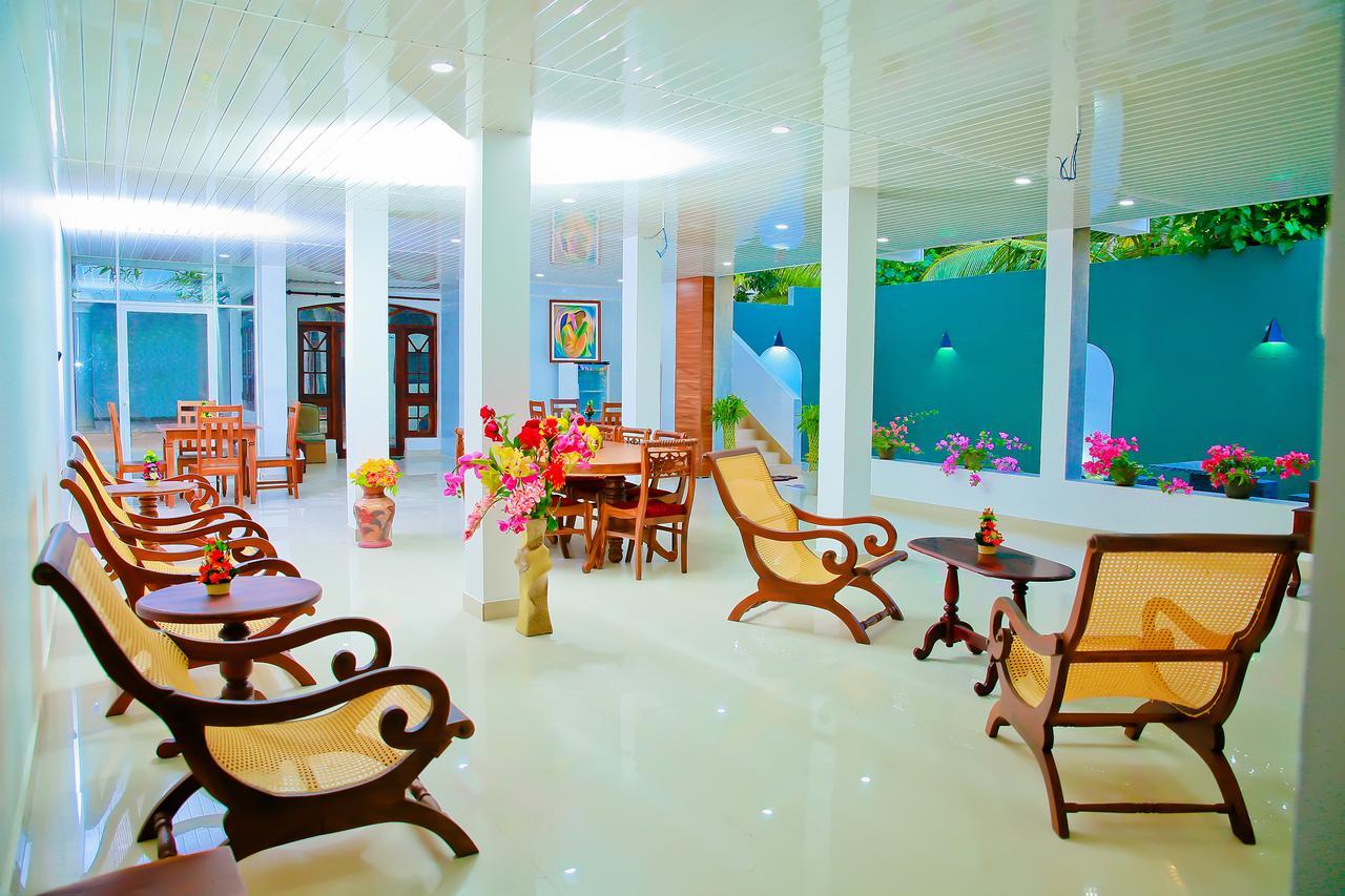 Prince Beach Hotel Bentota Bagian luar foto